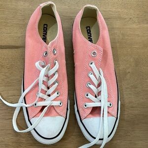 Converse Chuck Taylor Women's Pink Canvas Sneakers NWOT